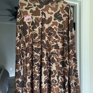 Drake 3XL Apparel in Classic Black and White- Mississippi State